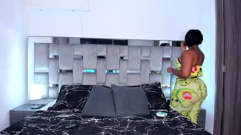 Camila online show from 8, 3, 2025