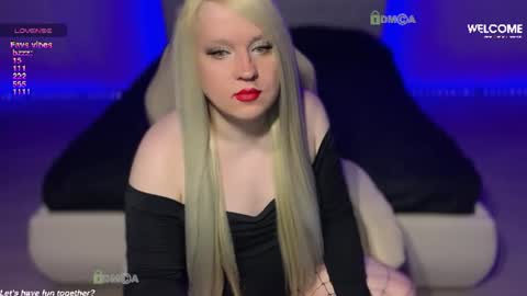 Snapshot of camsmiley chatting on 6, 7, 2026 Miley online show from 6, 7, 2026