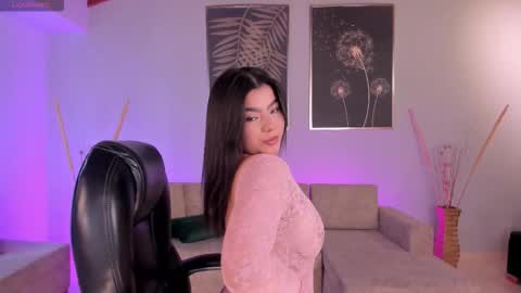 Snapshot of candaserussell chatting on 19, 10, 2025 Candanse R online show from 19, 10, 2025