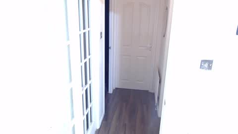 candi smokes online show from 16, 2, 2025