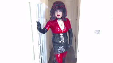 candi smokes online show from 28, 4, 2026