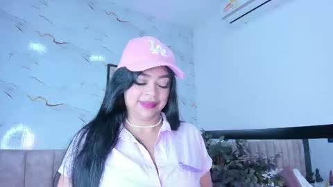 CANDICE WAYNE online show from 18, 6, 2026