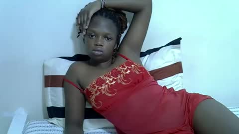 Snapshot of candiemaya chatting on 22, 10, 2025 candiemaya online show from 22, 10, 2025