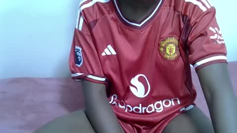 Snapshot of candiemaya chatting on 14, 11, 2025 candiemaya online show from 14, 11, 2025