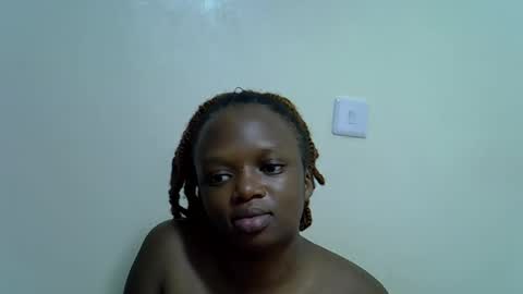 Snapshot of candiemaya chatting on 28, 4, 2026 candiemaya online show from 28, 4, 2026
