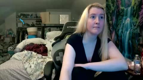 Snapshot of candismiths chatting on 12, 5, 2026 Candi online show from 12, 5, 2026