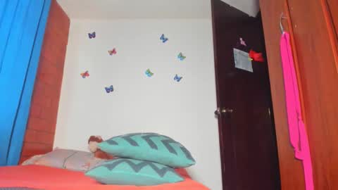 Candy  Brown online show from 14, 4, 2026