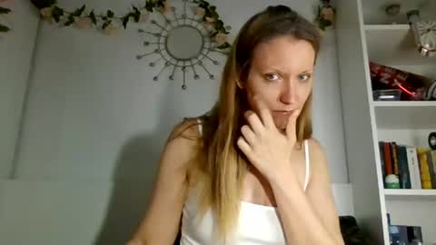 Snapshot of candy_cougar82 chatting on 16, 7, 2026 Candy Cougar online show from 16, 7, 2026