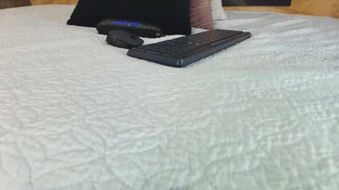 Jolie online show from 10, 2, 2026