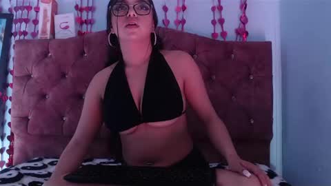 Snapshot of candy_hotlx chatting on 31, 12, 2024 candy_hotlx online show from 31, 12, 2024