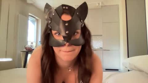 candy online show from 15, 5, 2026