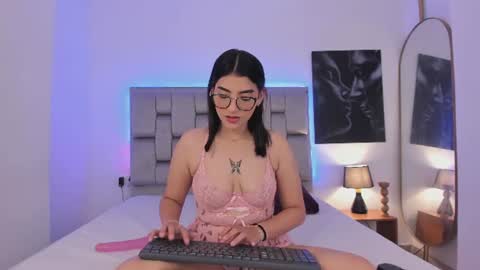 Snapshot of candy_tyna chatting on 26, 6, 2026 candy_tyna online show from 26, 6, 2026