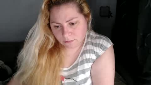 Laura online show from 3, 2, 2025