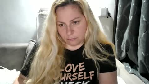 Laura online show from 16, 2, 2025