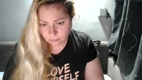 Laura online show from 19, 2, 2025