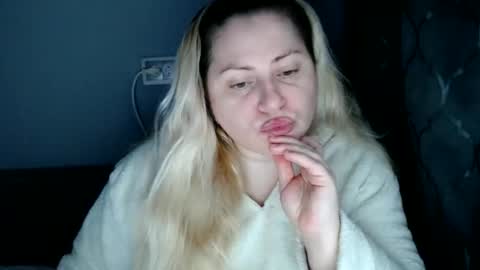 Laura online show from 10, 10, 2025