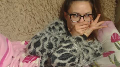 Snapshot of candylady13 chatting on 5, 12, 2024 say meow and send tips online show from 5, 12, 2024