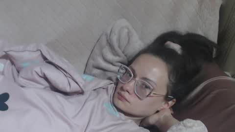 say meow and send tip  online show from 2, 4, 2026