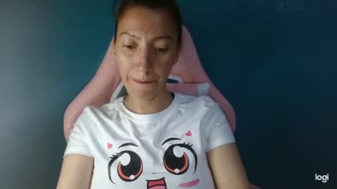 Snapshot of candymilfff chatting on 8, 2, 2026 candymilfff online show from 8, 2, 2026