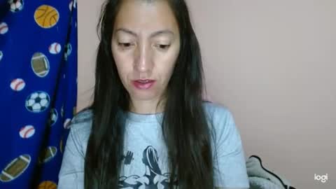 Snapshot of candymilfff chatting on 10, 5, 2026 candymilfff online show from 10, 5, 2026