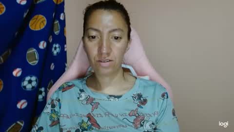 Snapshot of candymilfff chatting on 17, 5, 2026 candymilfff online show from 17, 5, 2026