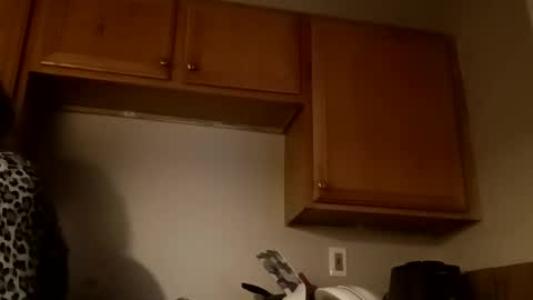 Snapshot of candyredxo2024 chatting on 12, 10, 2025 candyredxo2024 online show from 12, 10, 2025