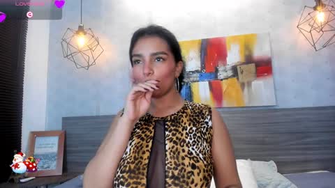 Snapshot of candys_victoria chatting on 5, 12, 2024 Candys Victoria online show from 5, 12, 2024