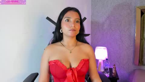 Snapshot of candys_victoria chatting on 17, 9, 2025 Candys Victoria online show from 17, 9, 2025