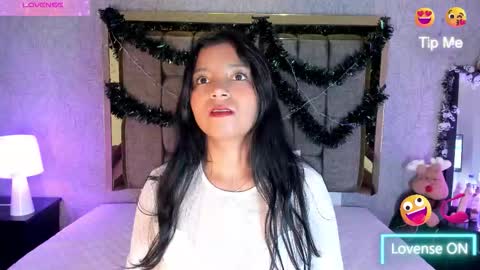 Snapshot of candys_victoria chatting on 17, 12, 2025 Candys Victoria online show from 17, 12, 2025