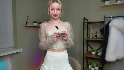 Snapshot of candyvice chatting on 5, 2, 2026 Kate online show from 5, 2, 2026