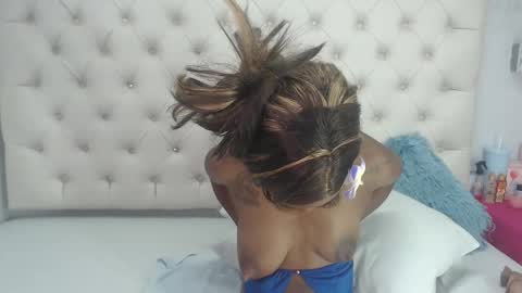 Snapshot of candyy_ebony chatting on 21, 10, 2025 Candy Ebony online show from 21, 10, 2025