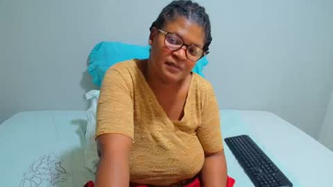 Snapshot of candyyumsaerolaxx chatting on 25, 6, 2026 candyyumsaerolaxx online show from 25, 6, 2026