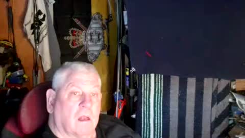 canoelicker69 online show from 4, 12, 2025