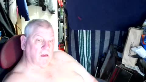 Snapshot of canoelicker69 chatting on 6, 8, 2026 canoelicker69 online show from 6, 8, 2026