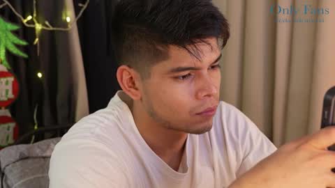 Snapshot of capizzi_ chatting on 12, 12, 2024 David Capizzi online show from 12, 12, 2024