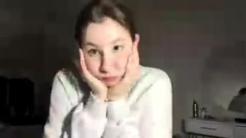 May online show from 8, 4, 2026