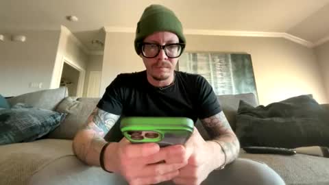 Captaincumgun online show from 5, 2, 2026