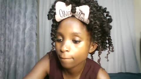 Snapshot of carababey chatting on 23, 3, 2026 carababey online show from 23, 3, 2026