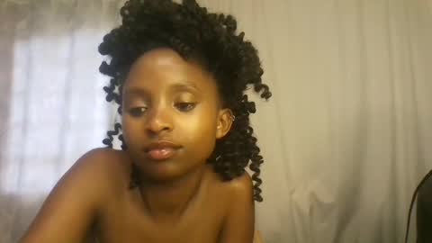 Snapshot of carababey chatting on 8, 4, 2026 carababey online show from 8, 4, 2026