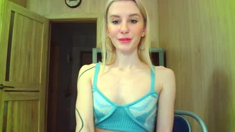 Snapshot of caramel_pie_ chatting on 19, 1, 2025 caramel online show from 19, 1, 2025