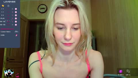 Snapshot of caramel_pie_ chatting on 12, 2, 2025 caramel online show from 12, 2, 2025