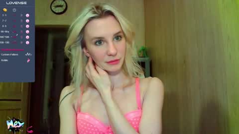 Snapshot of caramel_pie_ chatting on 14, 2, 2025 caramel online show from 14, 2, 2025