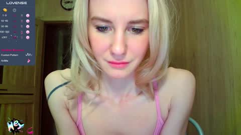Snapshot of caramel_pie_ chatting on 1, 3, 2025 caramel online show from 1, 3, 2025