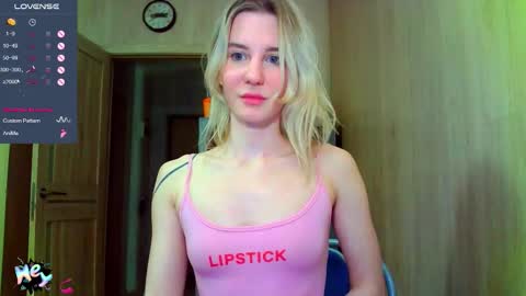 Snapshot of caramel_pie_ chatting on 19, 9, 2025 caramel online show from 19, 9, 2025