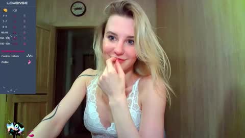 Snapshot of caramel_pie_ chatting on 30, 9, 2025 caramel online show from 30, 9, 2025