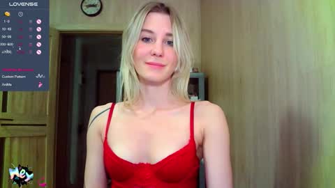 Snapshot of caramel_pie_ chatting on 9, 11, 2025 caramel online show from 9, 11, 2025