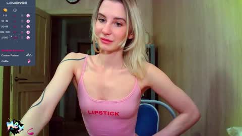 Snapshot of caramel_pie_ chatting on 1, 12, 2025 caramel online show from 1, 12, 2025