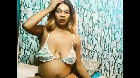 Snapshot of caramelminxxx1 chatting on 19, 1, 2026 caramelminxxx1 online show from 19, 1, 2026