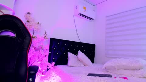 Snapshot of caramelo_exotico chatting on 23, 12, 2024 Caramel online show from 23, 12, 2024