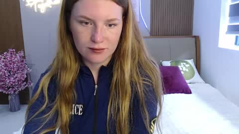 Snapshot of caramelstorm chatting on 6, 4, 2026 Lana online show from 6, 4, 2026